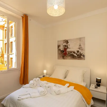 Appartamento Elegant 2 In The Heart Of